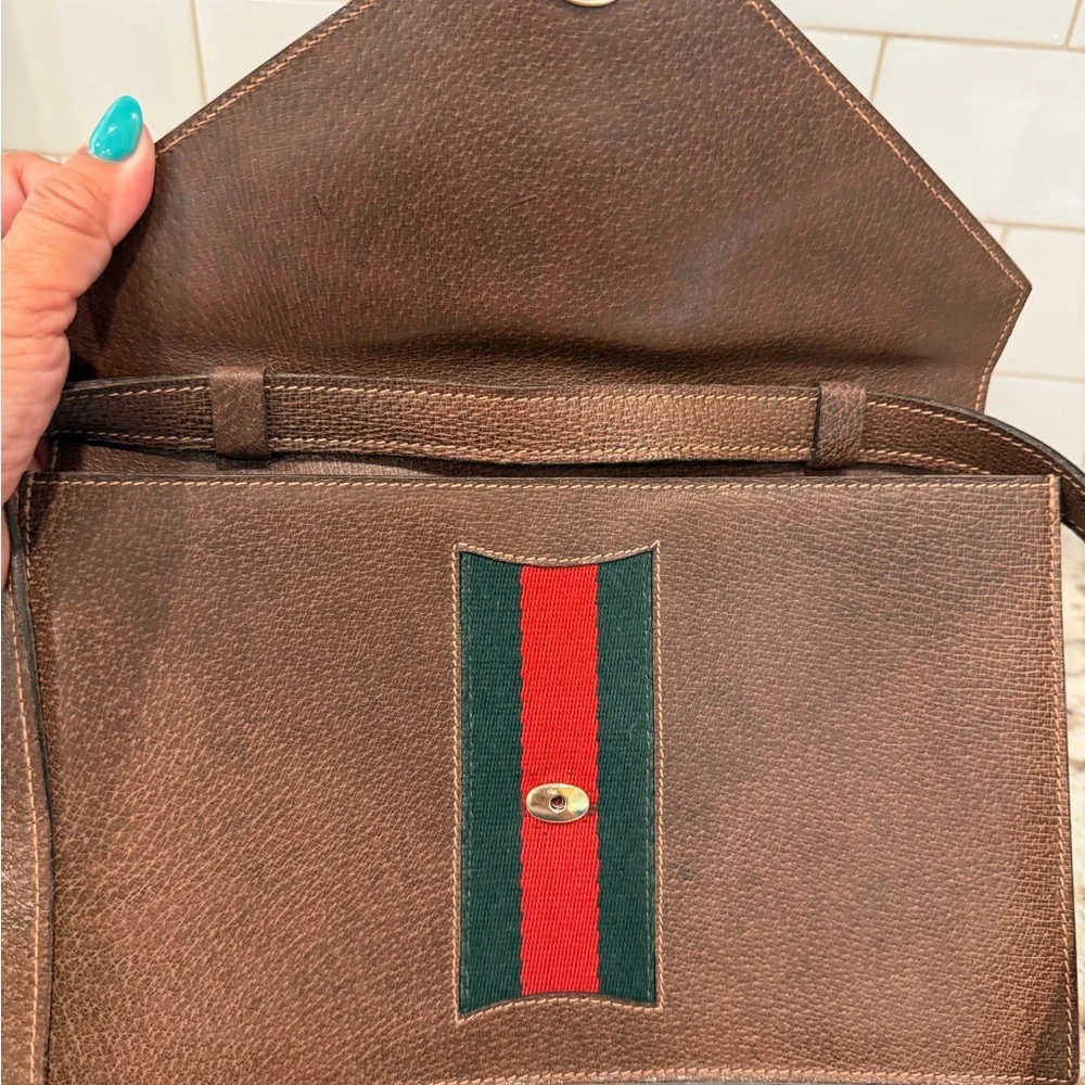 Gucci Brown Leather Satchel vintage with Gold Accent - Picture 13 of 16